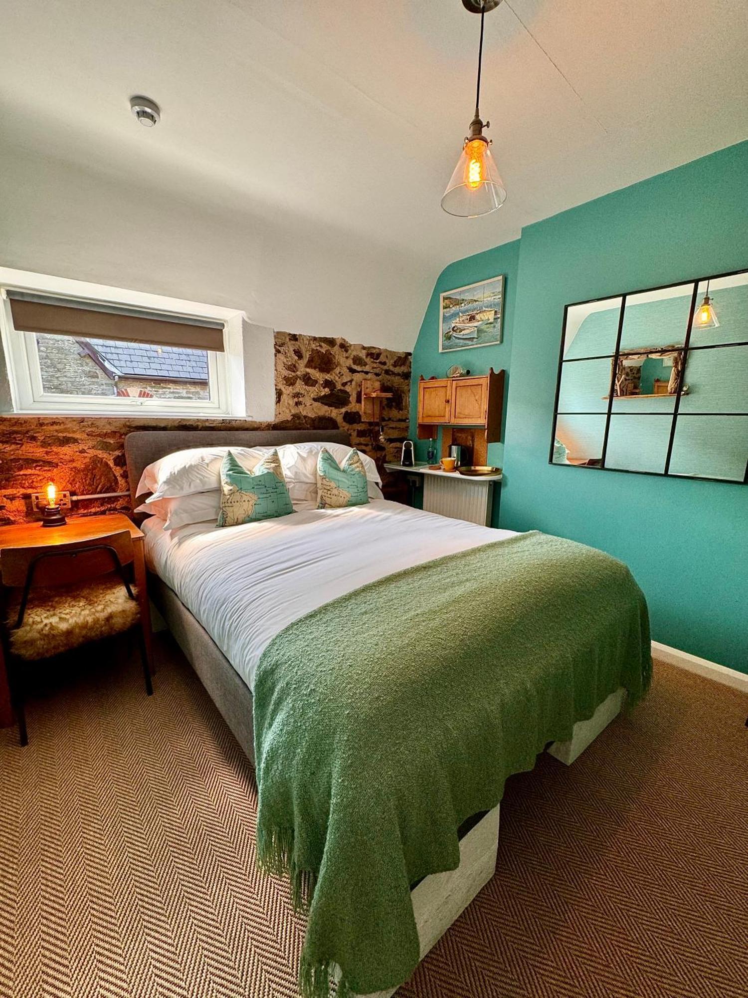 Bed and Breakfast Brightham House - Exclusively For Adults Солкомб Екстер'єр фото