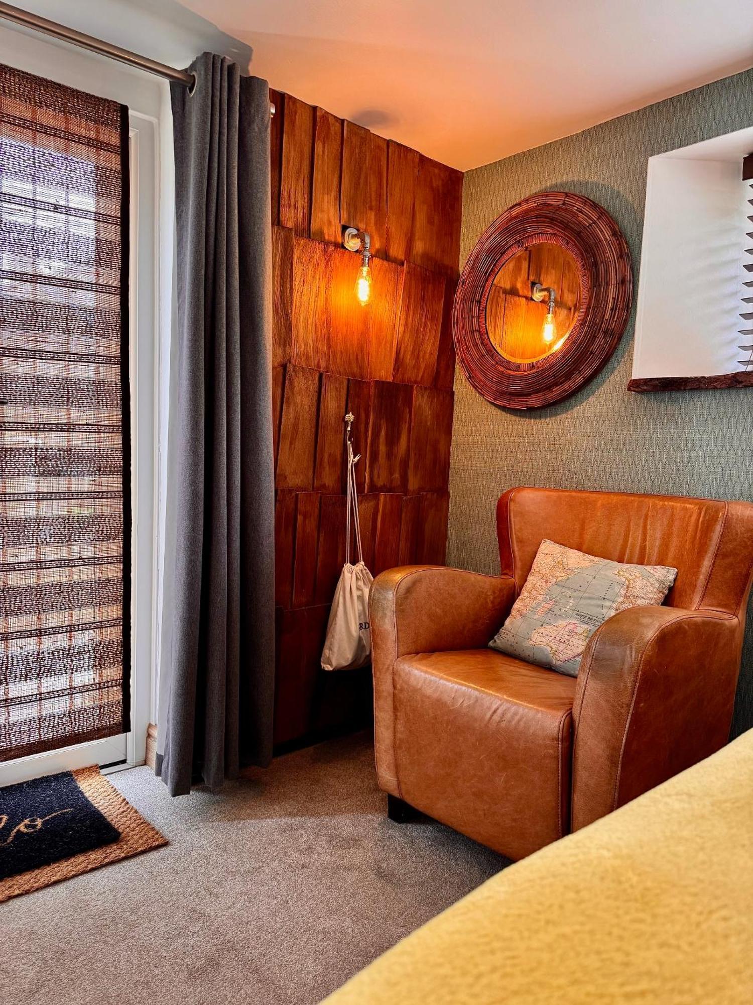 Bed and Breakfast Brightham House - Exclusively For Adults Солкомб Екстер'єр фото