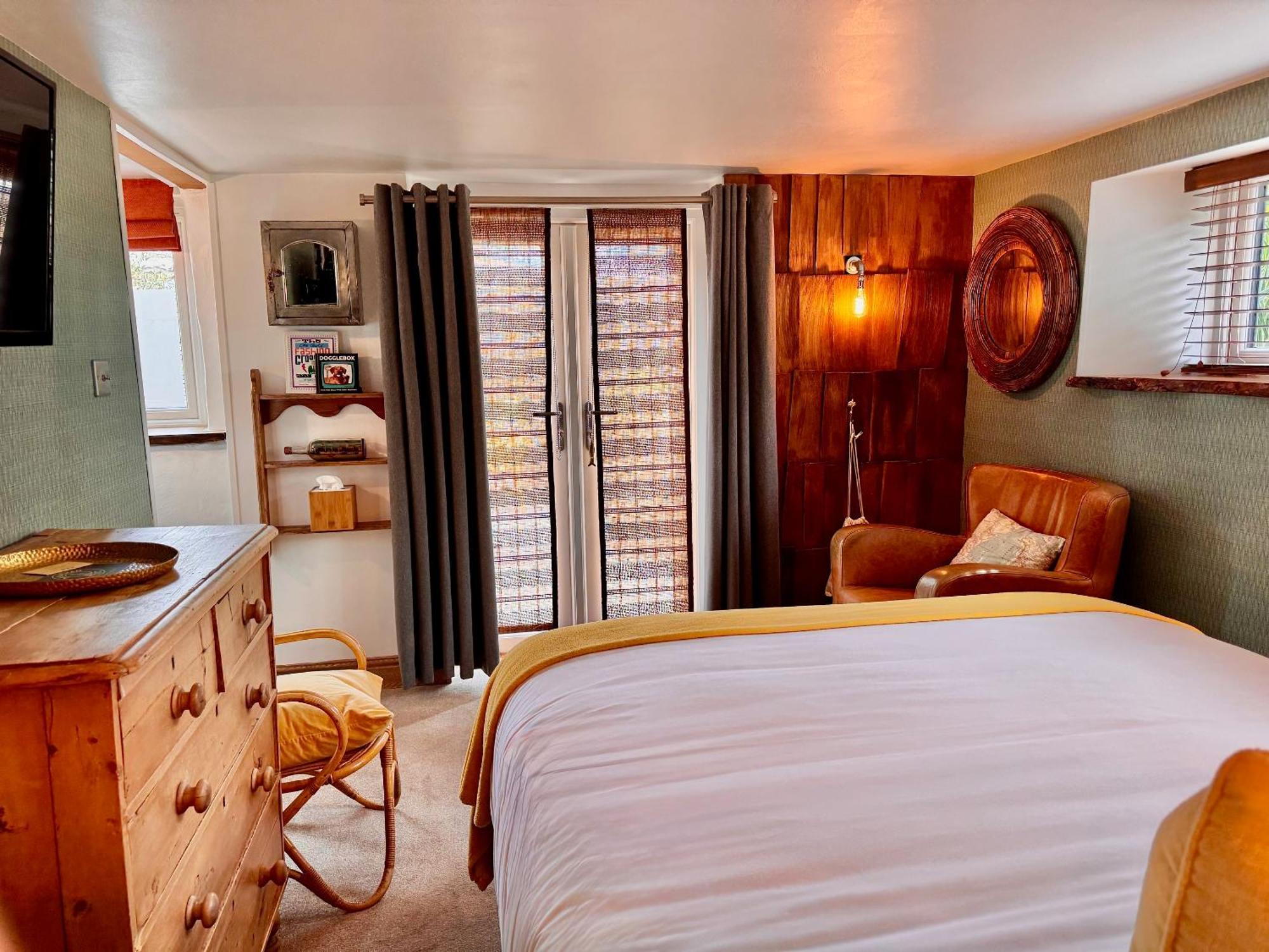 Bed and Breakfast Brightham House - Exclusively For Adults Солкомб Екстер'єр фото